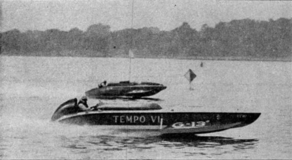 Tempo VI tears through the water