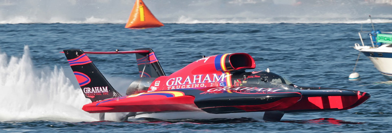 Jimmy Shane flies 5 Graham Trucking to Seafair Victory. 
Photo by Chris Denslow – H1