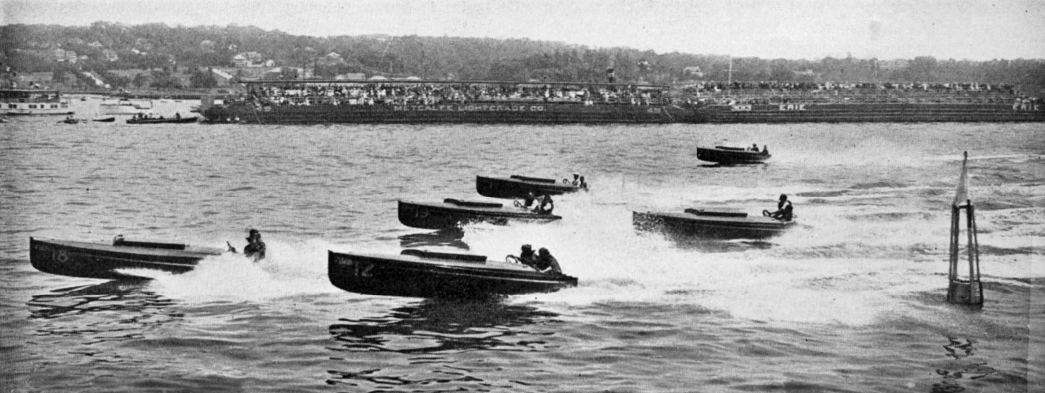 The Miami Beach One-Design Class furnished many thrills and was 
one of the most spectacular at the Regatta. Curtiss Bright won.
