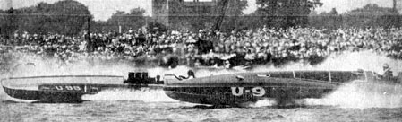 U-99 Miss Pepsi and U-9 Astraea II racing past the huge throng that packed the north shore of the Detroit River